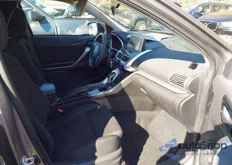 2018 Mitsubishi Eclipse Cross Le из США, поврежденный, VIN JA4AT4AAXJZ061874